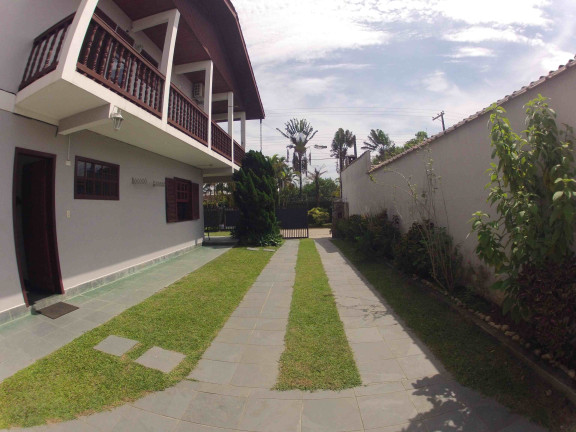 Imagem Casa com 4 Quartos para Temporada, 200 m² em Praia Grande - Ubatuba Imagem Casa com 4 Quartos para Temporada, 200 m² em Praia Grande - Ubatuba