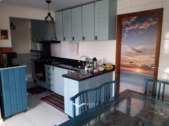 Imagem Casa com 4 Quartos à Venda, 190 m² em Itacolomi - Balneário Piçarras Imagem Casa com 4 Quartos à Venda, 190 m² em Itacolomi - Balneário Piçarras