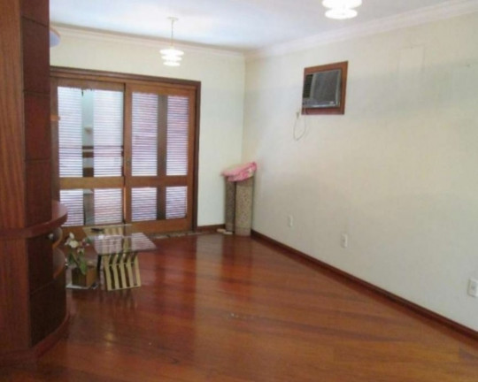 Imagem Casa com 3 Quartos à Venda, 260 m² em Parque Santa Fé - Porto Alegre Imagem Casa com 3 Quartos à Venda, 260 m² em Parque Santa Fé - Porto Alegre