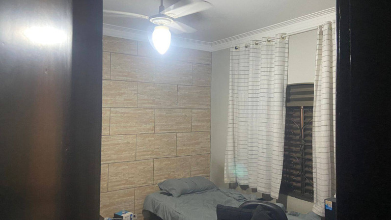 Imagem Casa à Venda, em Vila Natal - Arapongas Imagem Casa à Venda, em Vila Natal - Arapongas