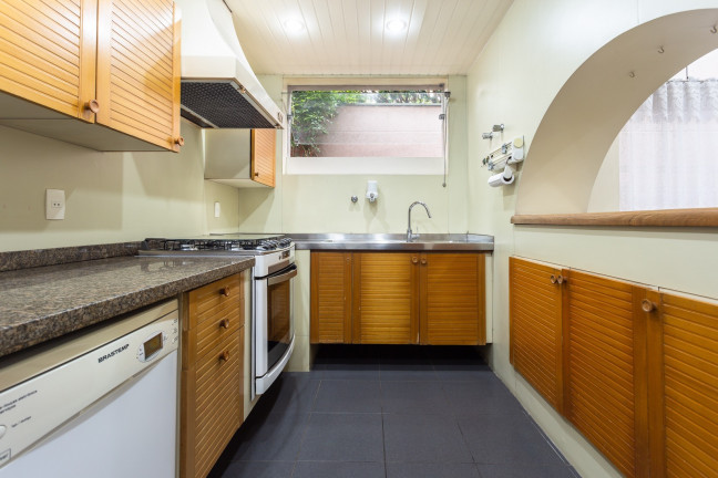 Imagem Casa com 3 Quartos à Venda, 260 m² em Jardim Paulistano - São Paulo Imagem Casa com 3 Quartos à Venda, 260 m² em Jardim Paulistano - São Paulo