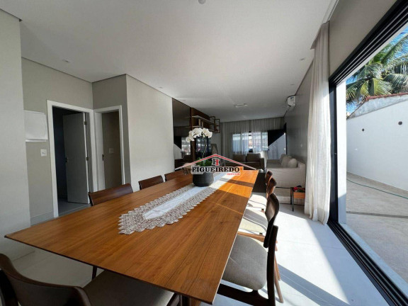 Imagem Casa com 2 Quartos à Venda, 210 m² em Canto Do Forte - Praia Grande