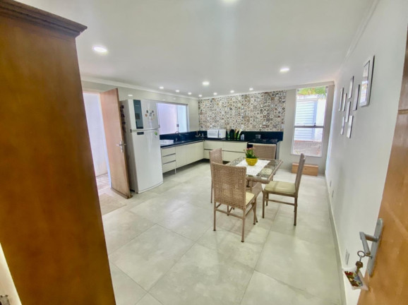 Imagem Casa com 6 Quartos à Venda, 317 m² em Vilas Do Atlântico - Lauro De Freitas Imagem Casa com 6 Quartos à Venda, 317 m² em Vilas Do Atlântico - Lauro De Freitas