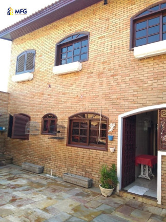 Imagem Casa com 6 Quartos à Venda,  em Jardim Leocádia - Sorocaba