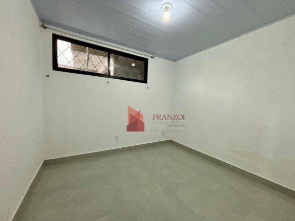 Imagem Casa com 2 Quartos para Alugar, 50 m² em São Judas - Itajaí Imagem Casa com 2 Quartos para Alugar, 50 m² em São Judas - Itajaí