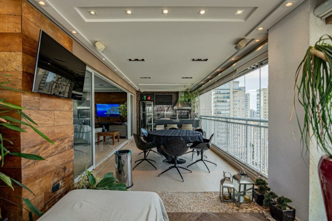 Imagem Apartamento com 4 Quartos à Venda, 206 m² em Vila Romana - São Paulo