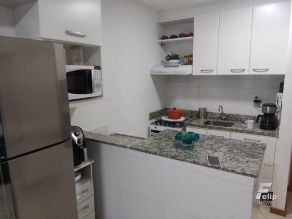 Imagem Imóvel com 2 Quartos à Venda, 70 m² em Centro - Guarapari