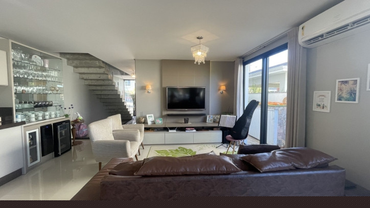 Imagem Casa com 3 Quartos à Venda, 215 m² em Cachoeira Do Bom Jesus - Florianópolis Imagem Casa com 3 Quartos à Venda, 215 m² em Cachoeira Do Bom Jesus - Florianópolis