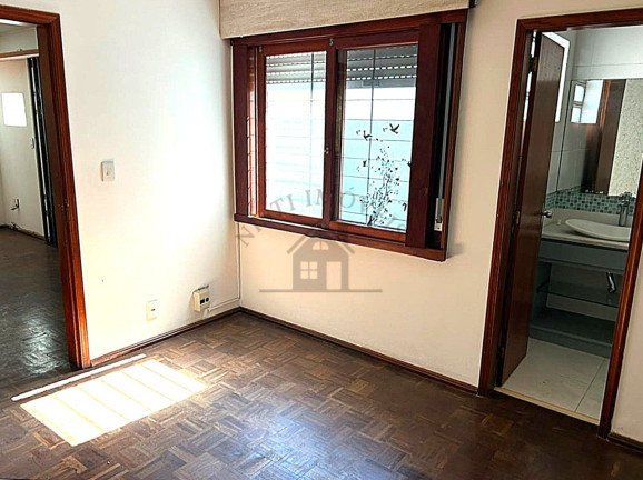 Imagem Casa com 3 Quartos à Venda, 224 m² em Jardim Lindóia - Porto Alegre Imagem Casa com 3 Quartos à Venda, 224 m² em Jardim Lindóia - Porto Alegre