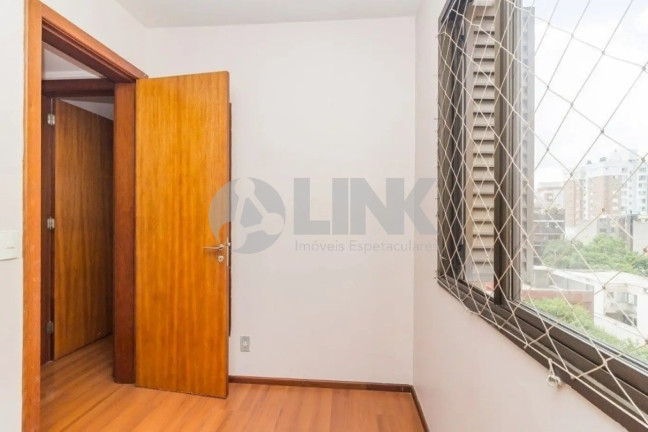 Imagem Apartamento com 3 Quartos à Venda, 70 m² em Cristo Redentor - Porto Alegre Imagem Apartamento com 3 Quartos à Venda, 70 m² em Cristo Redentor - Porto Alegre