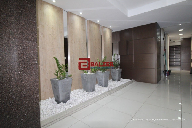 Imagem Apartamento com 2 Quartos à Venda, 77 m² em Centro - Florianópolis Imagem Apartamento com 2 Quartos à Venda, 77 m² em Centro - Florianópolis