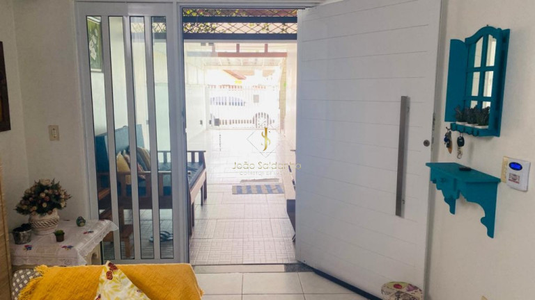 Imagem Casa com 3 Quartos à Venda,  em Centro - Guaratuba
