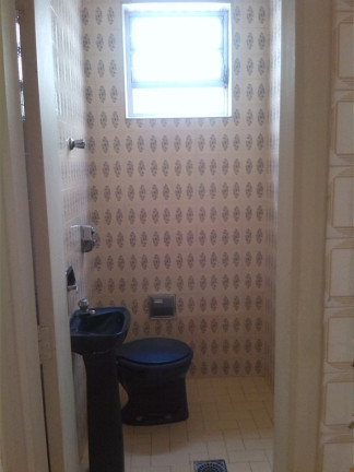 Imagem Sobrado com 3 Quartos à Venda, 218 m² em Embaré - Santos