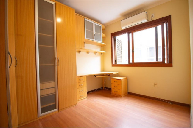 Imagem Apartamento com 3 Quartos à Venda, 157 m² em Menino Deus - Porto Alegre Imagem Apartamento com 3 Quartos à Venda, 157 m² em Menino Deus - Porto Alegre