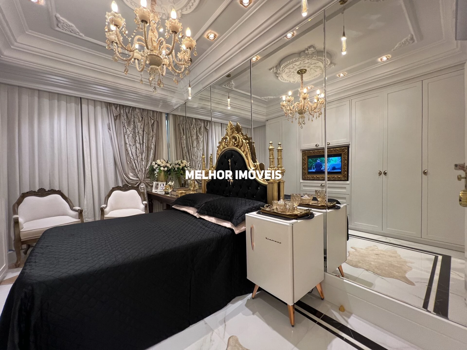 Imagem Casa de Condomínio com 4 Quartos à Venda, 343 m² em Centro - Camboriú