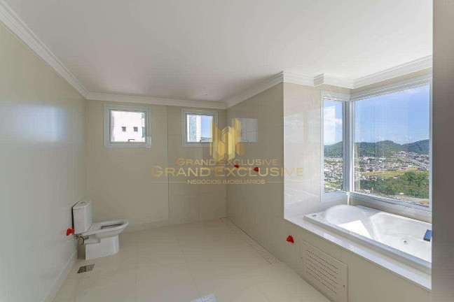Imagem Apartamento com 3 Quartos à Venda, 291 m² em Centro - Balneário Camboriú Imagem Apartamento com 3 Quartos à Venda, 291 m² em Centro - Balneário Camboriú
