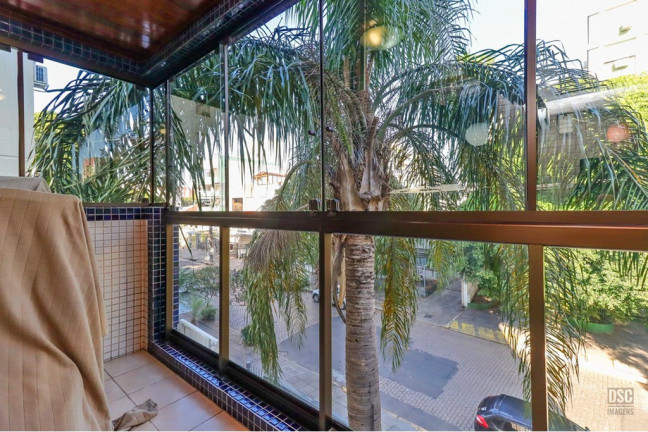 Imagem Apartamento com 3 Quartos à Venda, 130 m² em Santana - Porto Alegre