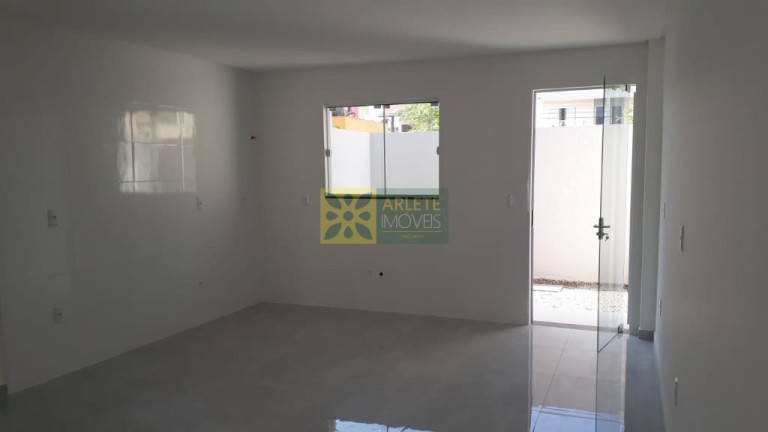 Imagem Sobrado com 2 Quartos à Venda, 92 m² em Balneário Perequê - Porto Belo