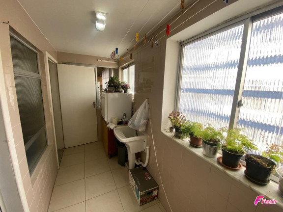 Imagem Apartamento com 4 Quartos à Venda, 122 m² em Centro - Florianópolis Imagem Apartamento com 4 Quartos à Venda, 122 m² em Centro - Florianópolis