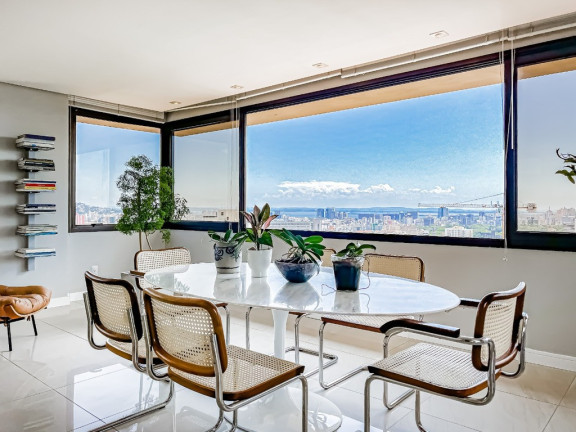 Imagem Apartamento com 3 Quartos à Venda, 168 m² em Rio Branco - Porto Alegre