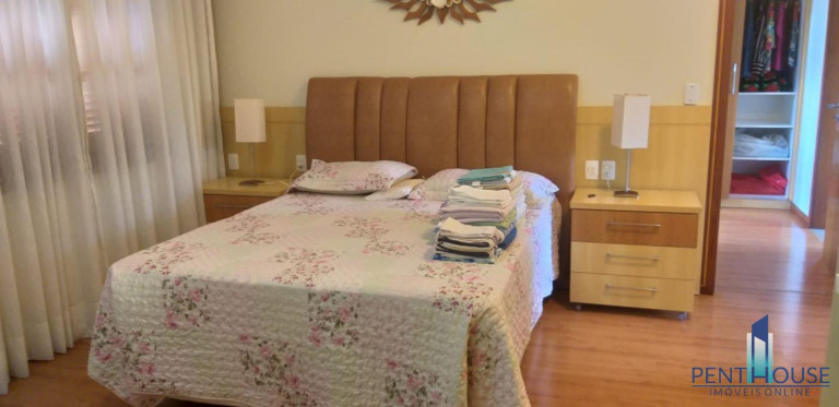 Imagem Casa com 4 Quartos à Venda, 351 m² em Praia Das Taquaras - Balneário Camboriú Imagem Casa com 4 Quartos à Venda, 351 m² em Praia Das Taquaras - Balneário Camboriú