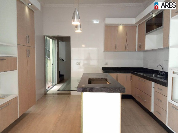 Imagem Casa com 3 Quartos à Venda, 235 m² em Parque Novo Mundo - Americana Imagem Casa com 3 Quartos à Venda, 235 m² em Parque Novo Mundo - Americana