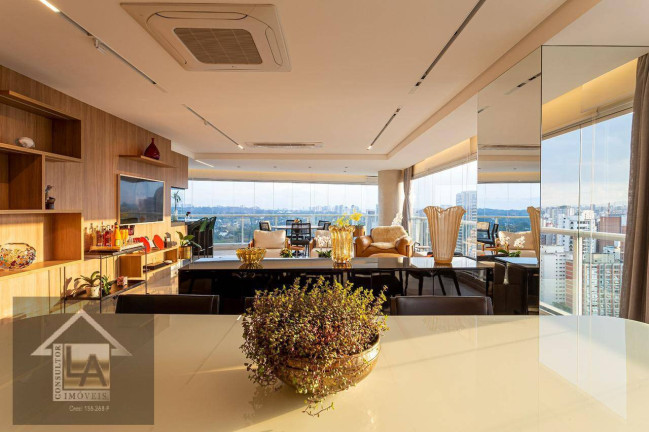 Imagem Apartamento com 4 Quartos à Venda, 200 m² em Campo Belo - São Paulo