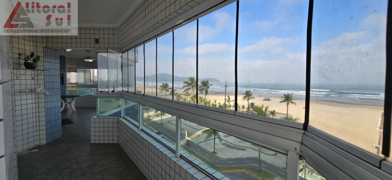 Imagem Apartamento com 4 Quartos à Venda, 165 m² em Guilhermina - Praia Grande Imagem Apartamento com 4 Quartos à Venda, 165 m² em Guilhermina - Praia Grande