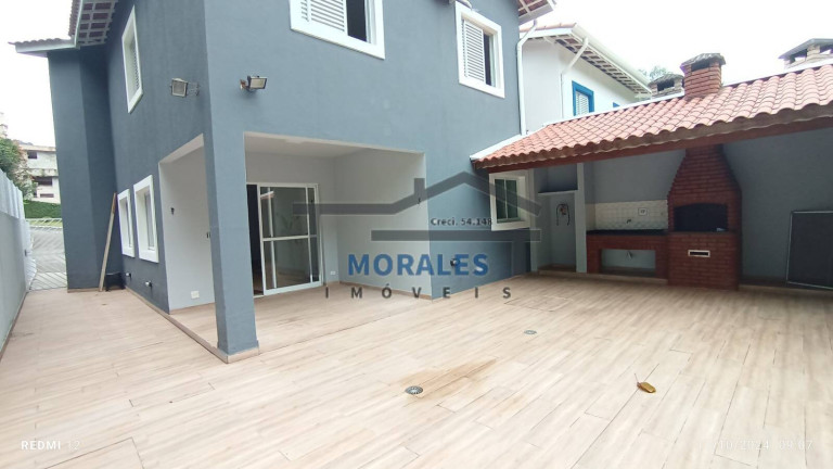 Sobrado com 3 Quartos à Venda, 166 m² em Parque Rincão - Cotia