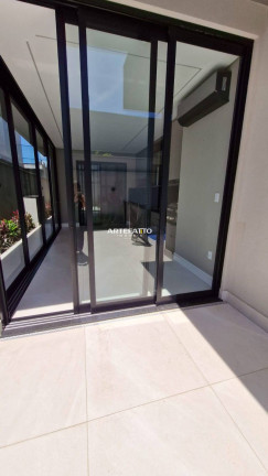 Imagem Casa de Condomínio com 3 Quartos à Venda, 260 m² em Distrito Industrial I