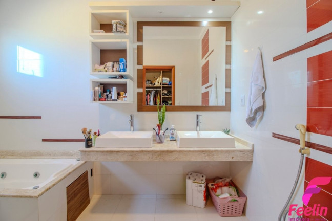 Imagem Casa com 4 Quartos à Venda, 260 m² em Ingleses - Florianópolis