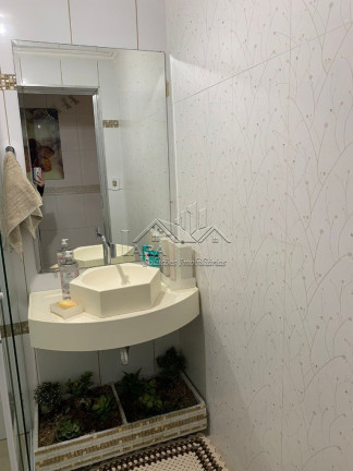 Imagem Sobrado com 3 Quartos à Venda, em Vila Domitila - São Paulo Imagem Sobrado com 3 Quartos à Venda, em Vila Domitila - São Paulo