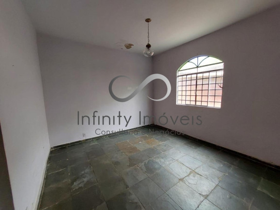Imagem Casa com 3 Quartos à Venda, 240 m² em Vila Maria - Lagoa Santa