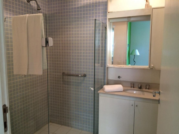 Imagem Apartamento com 1 Quarto para Alugar, 50 m² em Copacabana - Rio De Janeiro
