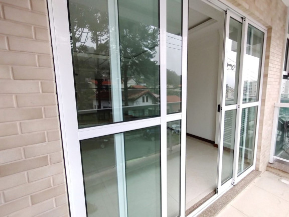 Imagem Imóvel com 3 Quartos à Venda, 112 m² em Tijuca - Teresópolis