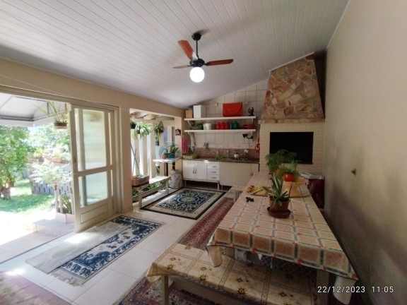 Imagem Casa com 4 Quartos à Venda, 319 m² em São Francisco - Curitiba Imagem Casa com 4 Quartos à Venda, 319 m² em São Francisco - Curitiba