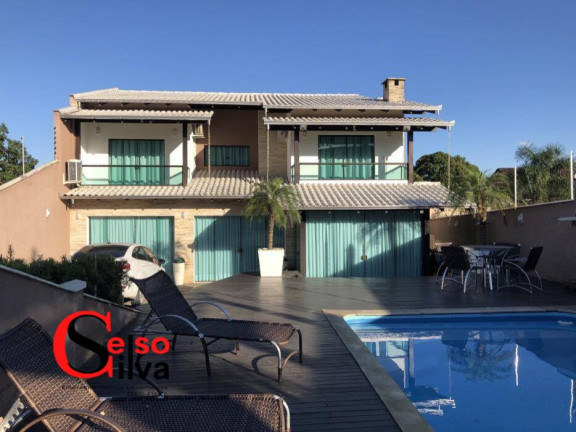 Casa à Venda,  em Maringá