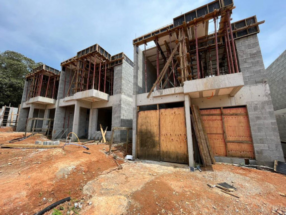 Imagem Casa com 3 Quartos à Venda, 96 m² em Chácara Bartira - Embu Das Artes Imagem Casa com 3 Quartos à Venda, 96 m² em Chácara Bartira - Embu Das Artes