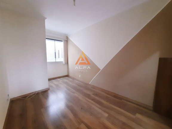 Imagem Apartamento com 3 Quartos à Venda, 84 m²