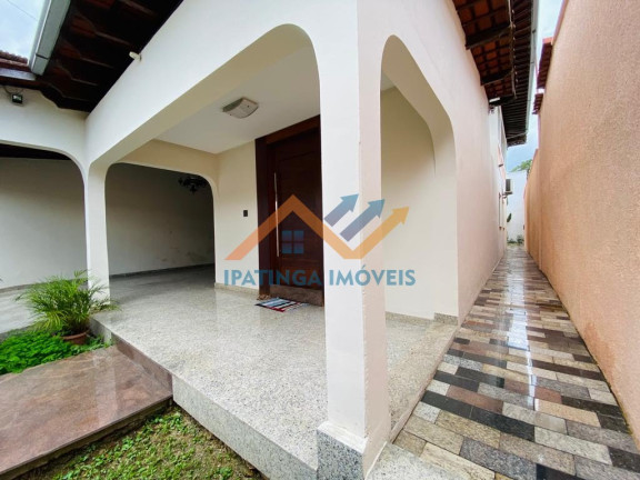 Imagem Casa com 3 Quartos à Venda, 220 m² em Vila Ipanema - Ipatinga