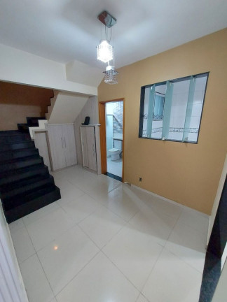 Imagem Casa com 4 Quartos à Venda, 180 m² em Parque Duque - Duque De Caxias