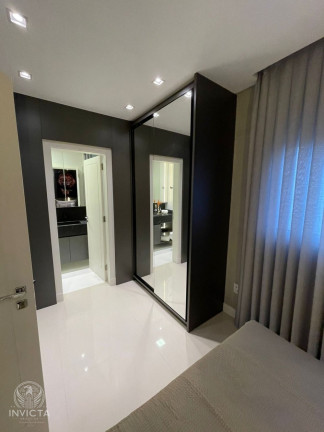 Imagem Cobertura com 3 Quartos à Venda, 240 m² em Centro - Balneário Camboriú