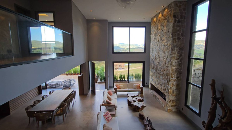 Imagem Casa com 4 Quartos à Venda, 715 m² em Centro - Camboriú