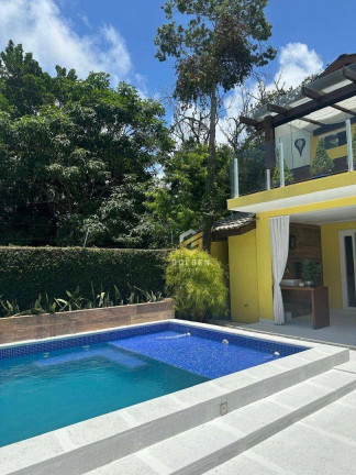 Imagem Casa com 3 Quartos à Venda, 350 m² em Praia Das Taquaras - Balneário Camboriú Imagem Casa com 3 Quartos à Venda, 350 m² em Praia Das Taquaras - Balneário Camboriú