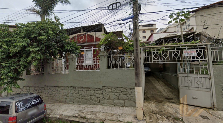 Casa com 3 Quartos à Venda, 235 m² em Colégio Batista - Belo Horizonte