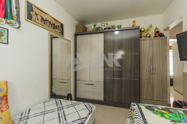 Imagem Apartamento com 3 Quartos à Venda, 58 m² em Jardim Itu - Porto Alegre Imagem Apartamento com 3 Quartos à Venda, 58 m² em Jardim Itu - Porto Alegre