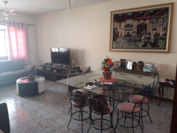 Imagem Casa com 3 Quartos à Venda, 225 m² em Crispim - Pindamonhangaba
