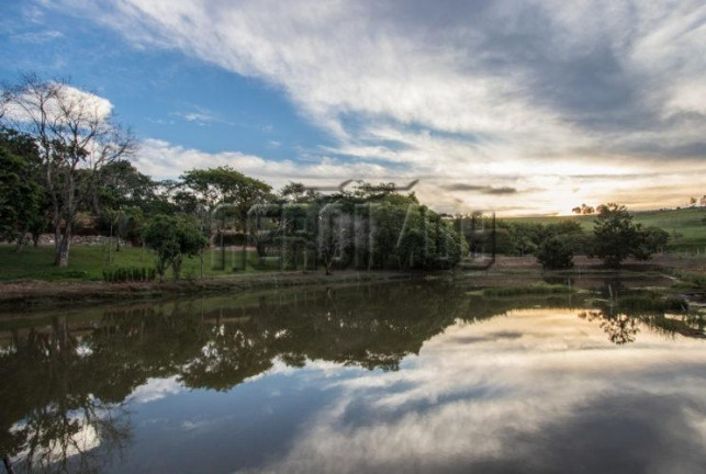 Imagem Terreno à Venda, 300 m² em Bom Retiro - Bragança Paulista Imagem Terreno à Venda, 300 m² em Bom Retiro - Bragança Paulista