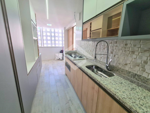 Imagem Apartamento com 3 Quartos à Venda, 180 m² em Copacabana - Rio De Janeiro Imagem Apartamento com 3 Quartos à Venda, 180 m² em Copacabana - Rio De Janeiro