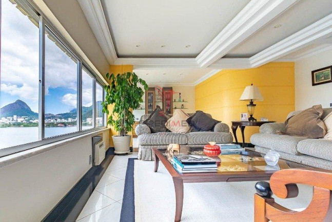 Imagem Apartamento com 4 Quartos à Venda, em Lagoa - Rio De Janeiro Imagem Apartamento com 4 Quartos à Venda, em Lagoa - Rio De Janeiro